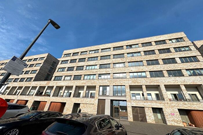 3 Bedroom Property To Rent In Lock Side Way, London, E16