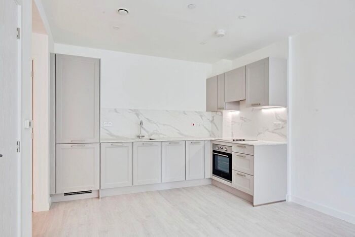 1 Bedroom Flat To Rent In Calotype Lane, Harrow, HA1