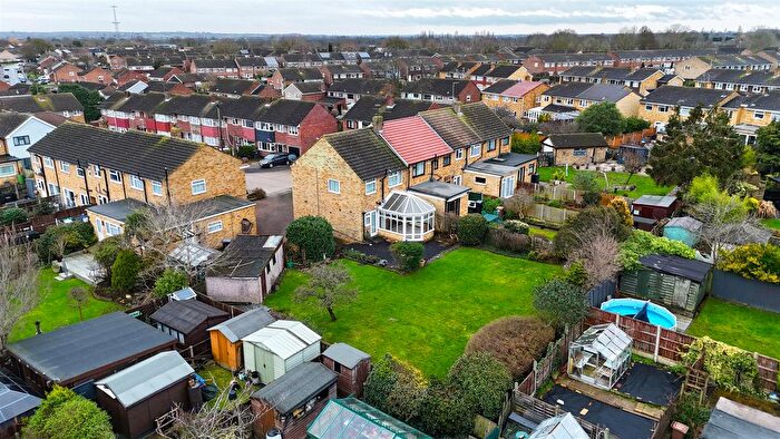 3 Bedroom End Terrace House For Sale In Magnolia Close, Chelmsford, CM2