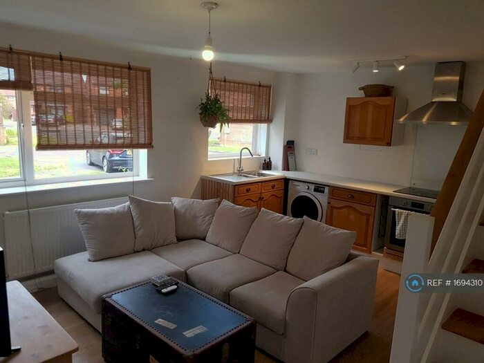 1 Bedroom End Of Terrace House To Rent In Hudson Court, Totton, SO40