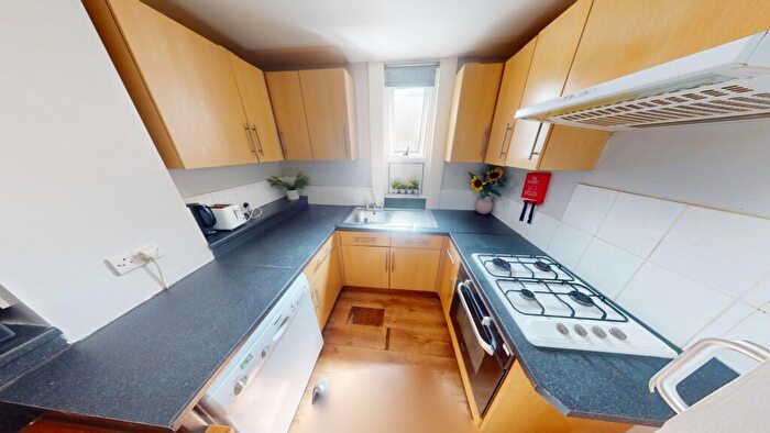 4 Bedroom Apartment To Rent In A Lenton Boulevard, Nottingham, NG7
