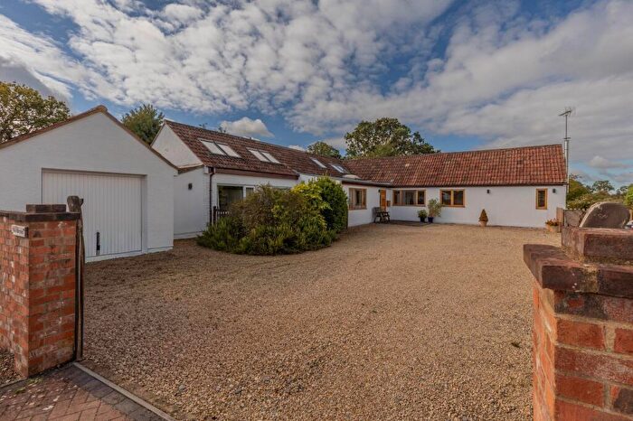 4 Bedroom Bungalow For Sale In Cleverton, Nr Malmesbury, SN15