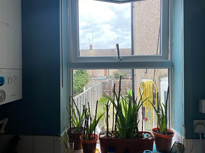 3 Bedroom Terraced House For Sale In Lowfield Street, Dartford, DA1