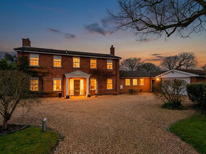 5 Bedroom Detached House For Sale In High Street, Catworth, Huntingdon, PE28