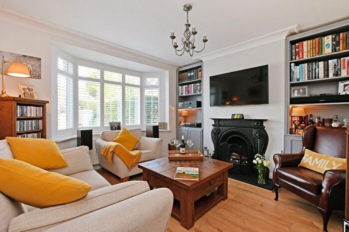 5 Bedroom Semi-Detached House For Sale In Castle Hill, Holmesfield, S18