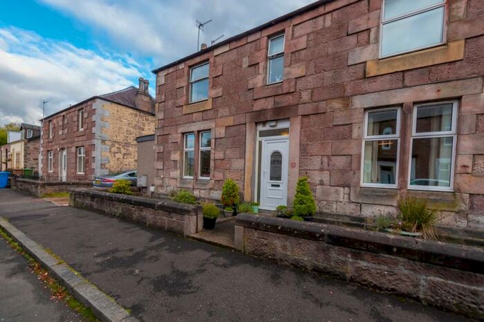 1 Bedroom Flat To Rent In Park Place, Alloa, FK10