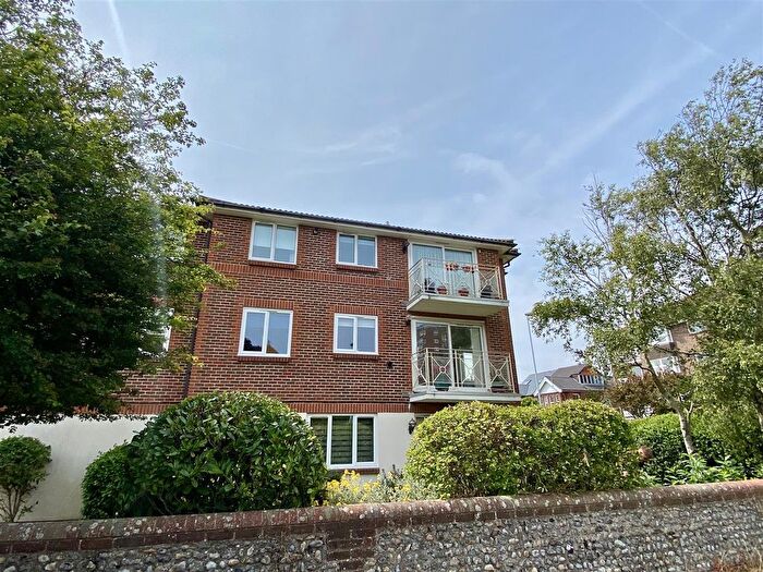 2 Bedroom Flat To Rent In Manor Road, Worthing, BN11