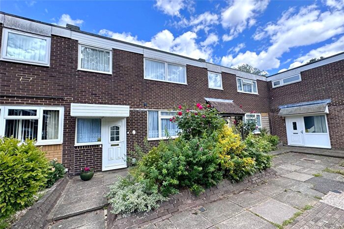 3 Bedroom Terraced House For Sale In Chaucer Road, Farnborough, Hampshire, GU14