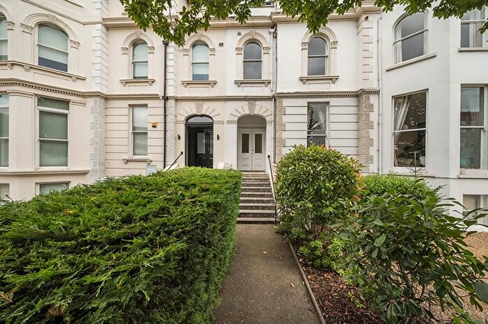 1 Bedroom Flat To Rent In Ewell Road, Surbiton, KT6