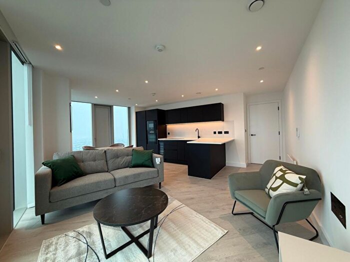 2 Bedroom Apartment To Rent In Vista River Gardens, Trinity Way, M3