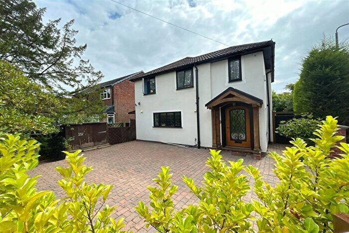 4 Bedroom Detached House For Sale In Broad Road, Sale, M33