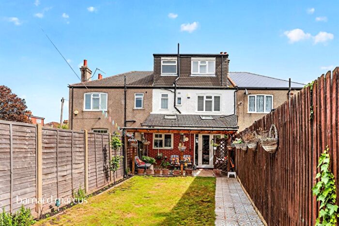 4 Bedroom Terraced House For Sale In Leather Close, Mitcham, CR4