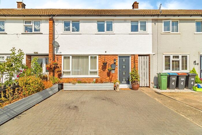 3 Bedroom Terraced House For Sale In Thames Close, Bletchley, Milton Keynes, Buckinghamshire, MK3