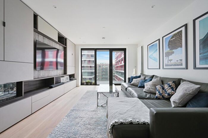 2 Bedroom Flat To Rent In Fairwater House, Royal Wharf, London, E16