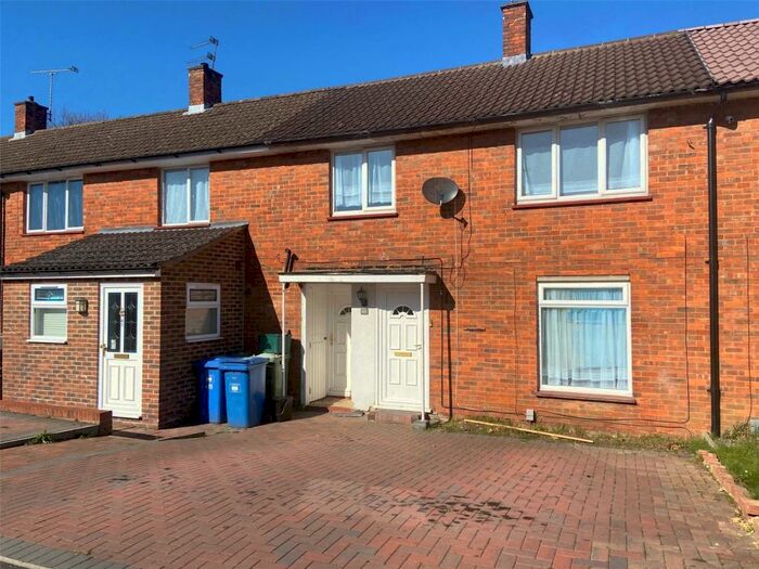 3 Bedroom Terraced House To Rent In Bullbrook Drive, Bracknell, Berkshire, RG12