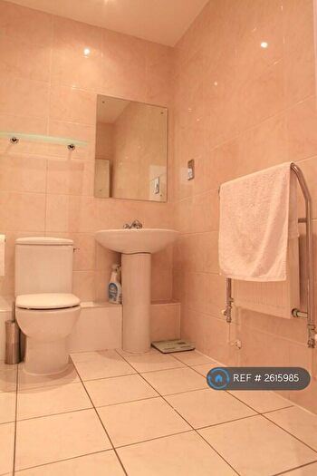 1 Bedroom Flat To Rent In Farringdon Road, London, EC1M