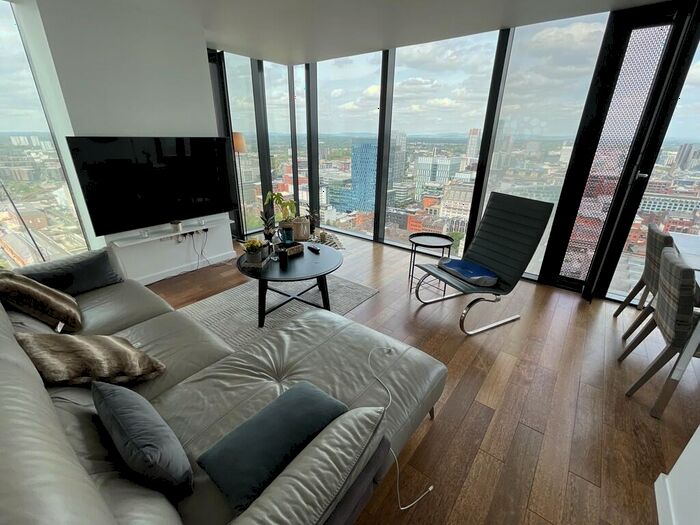 2 Bedroom Apartment To Rent In Beetham Tower, Manchester, M3