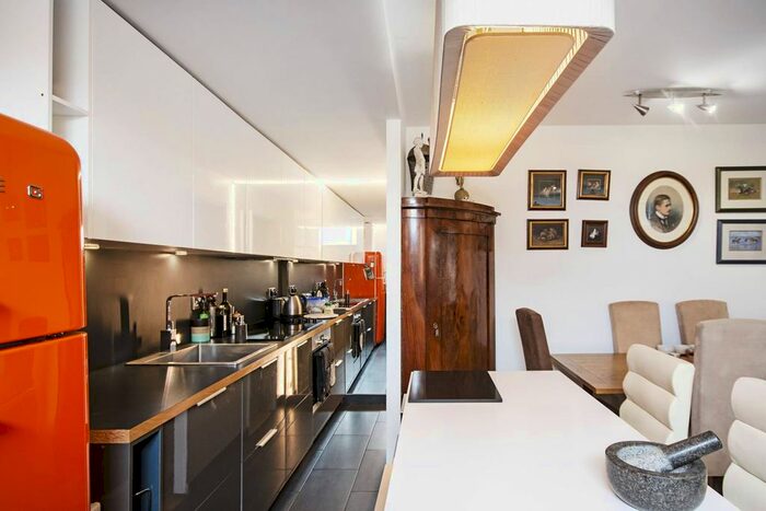 2 Bedroom Mews To Rent In Rufford Street, King's Cross, London, N1