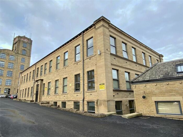 1 Bedroom Flat To Rent In Apartment, The Spinning House, Blakeridge Lane, Batley, WF17