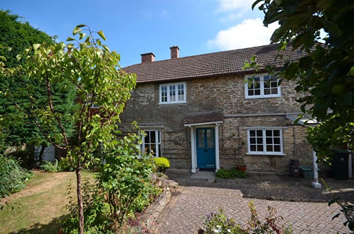 3 Bedroom Cottage For Sale In Barrow Hill, Stalbridge, DT10