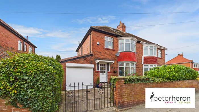 4 Bedroom Semi-Detached House For Sale In St. Gabriels Avenue, St Gabriels, Sunderland, SR4