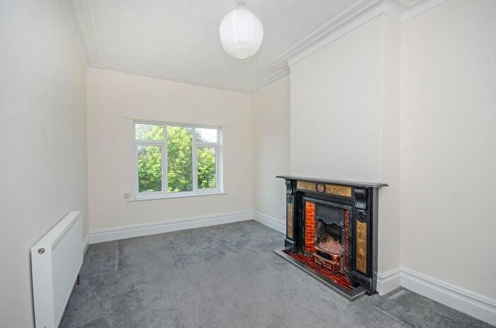 1 Bedroom Flat For Sale In Elton Road, Bishopston, Bristol, BS7