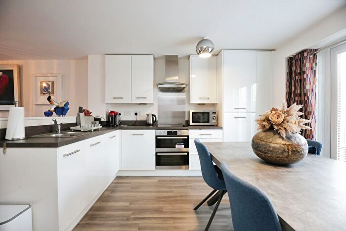 2 Bedroom Terraced House For Sale In Willow Way, Stratford-Upon-Avon, Warwickshire, CV37