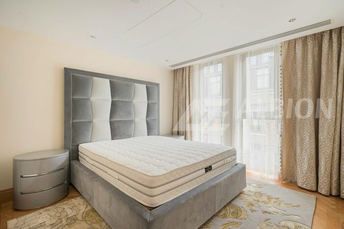 3 Bedroom Flat To Rent In Abell House, John Islip Street, London, SW1P