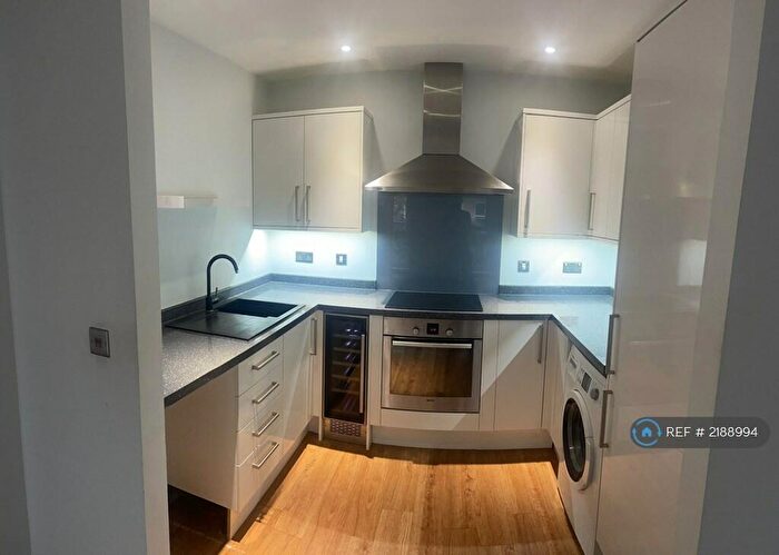 2 Bedroom Flat To Rent In Portland Place, Greenhithe, DA9