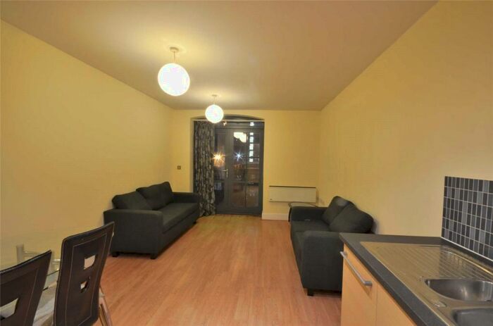 2 Bedroom Apartment To Rent In Home, Chapeltown Street, Manchester, M1