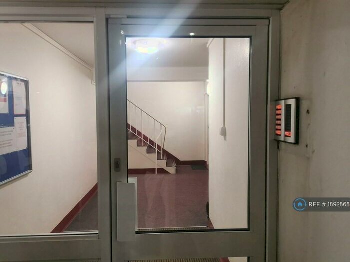 2 Bedroom Flat To Rent In Maldon Road, Wallington, SM6