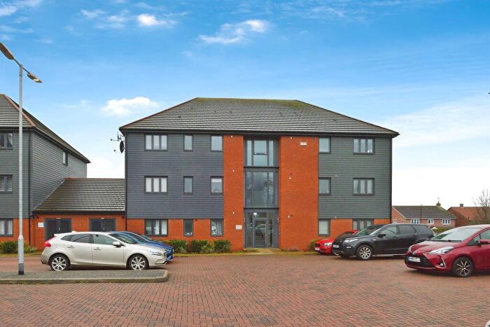 2 Bedroom Apartment For Sale In Suffolk Punch Close, Heelands, Milton Keynes, MK13