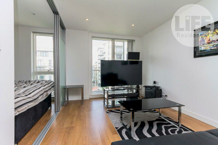 Apartment To Rent In Kara Court, Seven Sea Gardens, Bow, London, E3