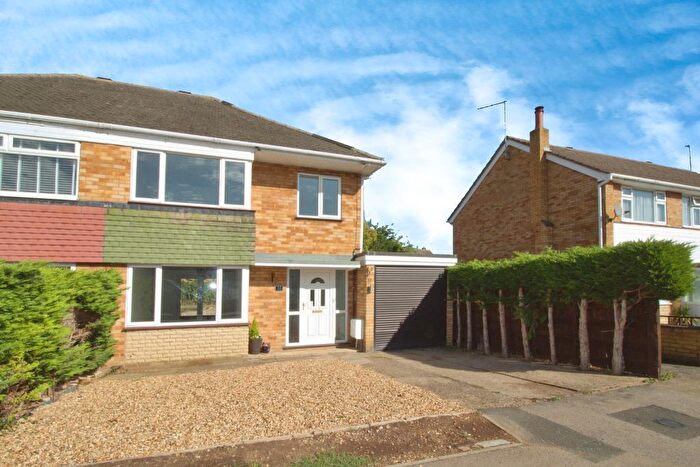 3 Bedroom Semi-Detached House For Sale In Rycroft Close, Deeping St James, Peterborough, Lincolnshire, PE6