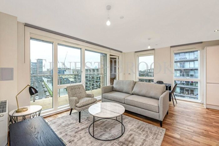 3 Bedroom Apartment To Rent In Wimhrst Court, Upper North Street, Bow, E14