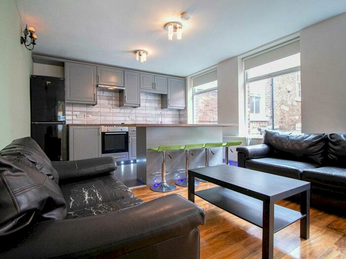 4 Bedroom Apartment To Rent In Providence Place, Leeds, #, LS2