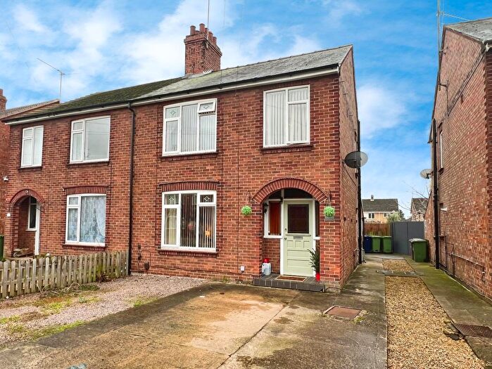 3 Bedroom Semi Detached House For Sale In Sefton Avenue, Wisbech, PE13