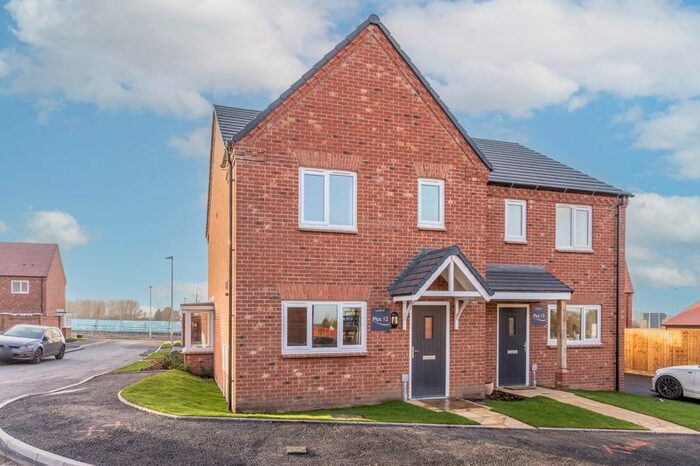 3 Bedroom Semi-Detached House To Rent In Tulip Grove, Apley, Telford, TF1