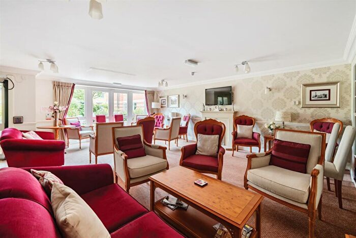 1 Bedroom Retirement Property To Rent In Chadwick Lodge, Southampton, SO15