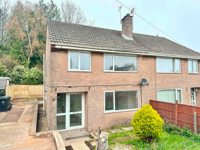 3 Bedroom Semi-Detached House To Rent In Mushet Place, Coleford, GL16