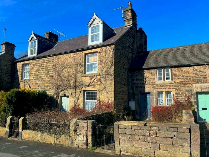 3 Bedroom Terraced House For Sale In Main Road, Hathersage, Hope Valley, S32