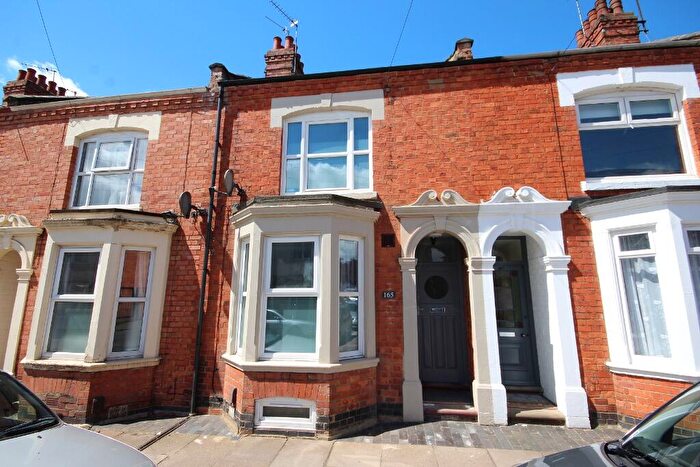 1 Bedroom Flat To Rent In Loyd Road, Abington, Northampton, NN1