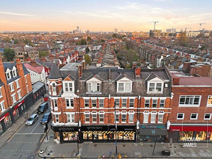 3 Bedroom Flat For Sale In Green Lanes, London, N4