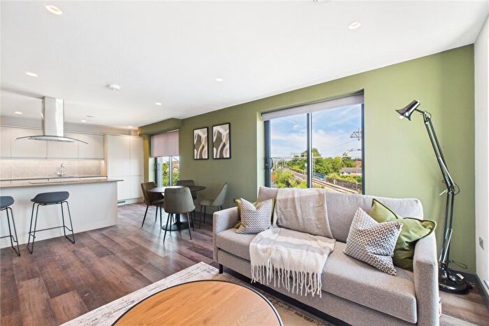 2 Bedroom Penthouse To Rent In Harrow Road, London, E11