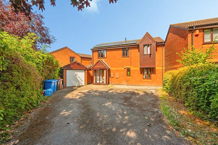 4 Bedroom Detached House For Sale In Millcroft Way, Handsacre, Rugeley, WS15