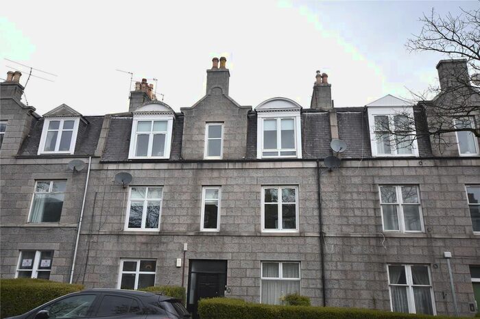 2 Bedroom Flat To Rent In Union Grove, West End, Aberdeen AB10