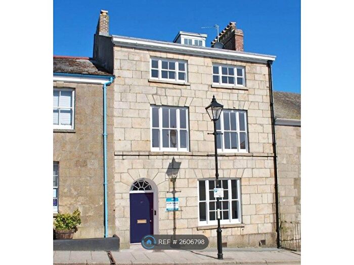 2 Bedroom Flat To Rent In Lemon Street, Truro, TR1