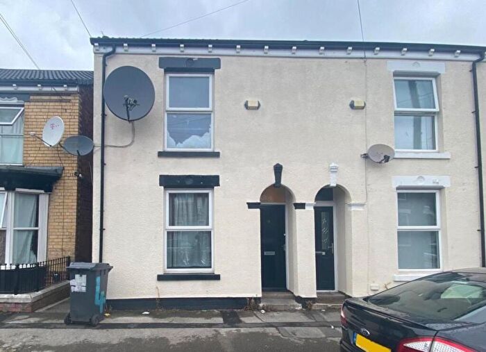 2 Bedroom End Of Terrace House To Rent In Folkestone Street, Hull, HU5