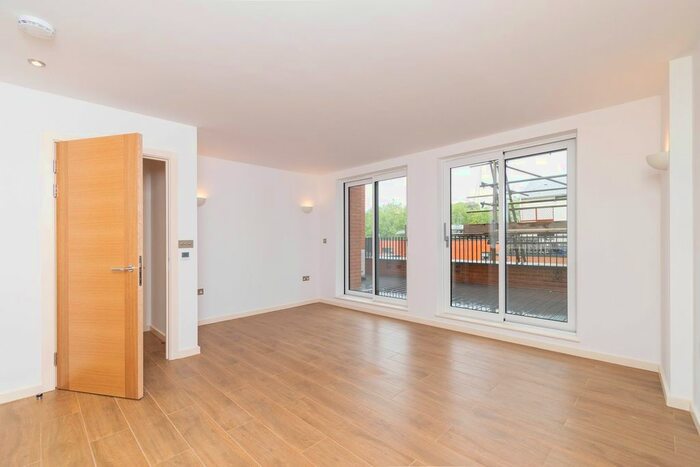 1 Bedroom Flat To Rent In West Green Road, London, N15