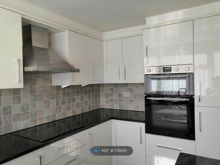 3 Bedroom Terraced House To Rent In Chigwell, Chigwell, IG7